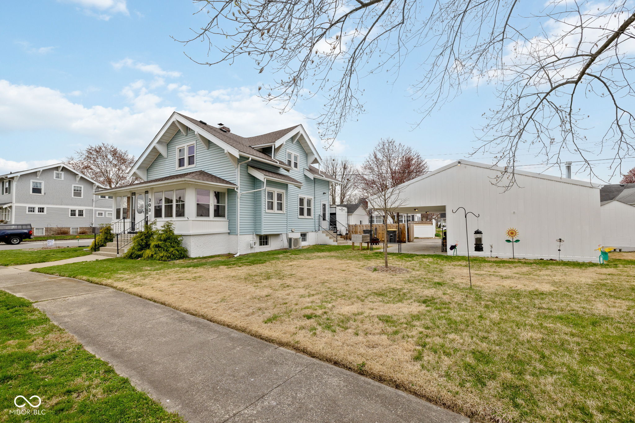 303 Calvin Boulevard