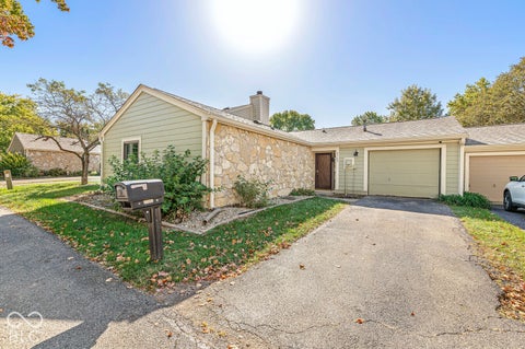 Photo of 5760 Overcrest Drive, Indianapolis, IN 46237 (MLS # 22130455)