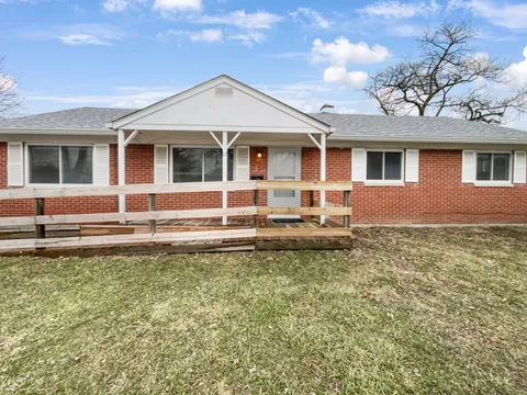 17 Crestview Drive, Greenwood, IN 46143 - MLS#: 22023803