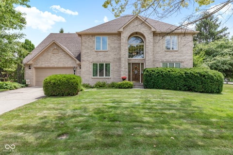 Photo of 7101 Lakeside Woods Drive, Indianapolis, IN 46278 (MLS # 22125667)
