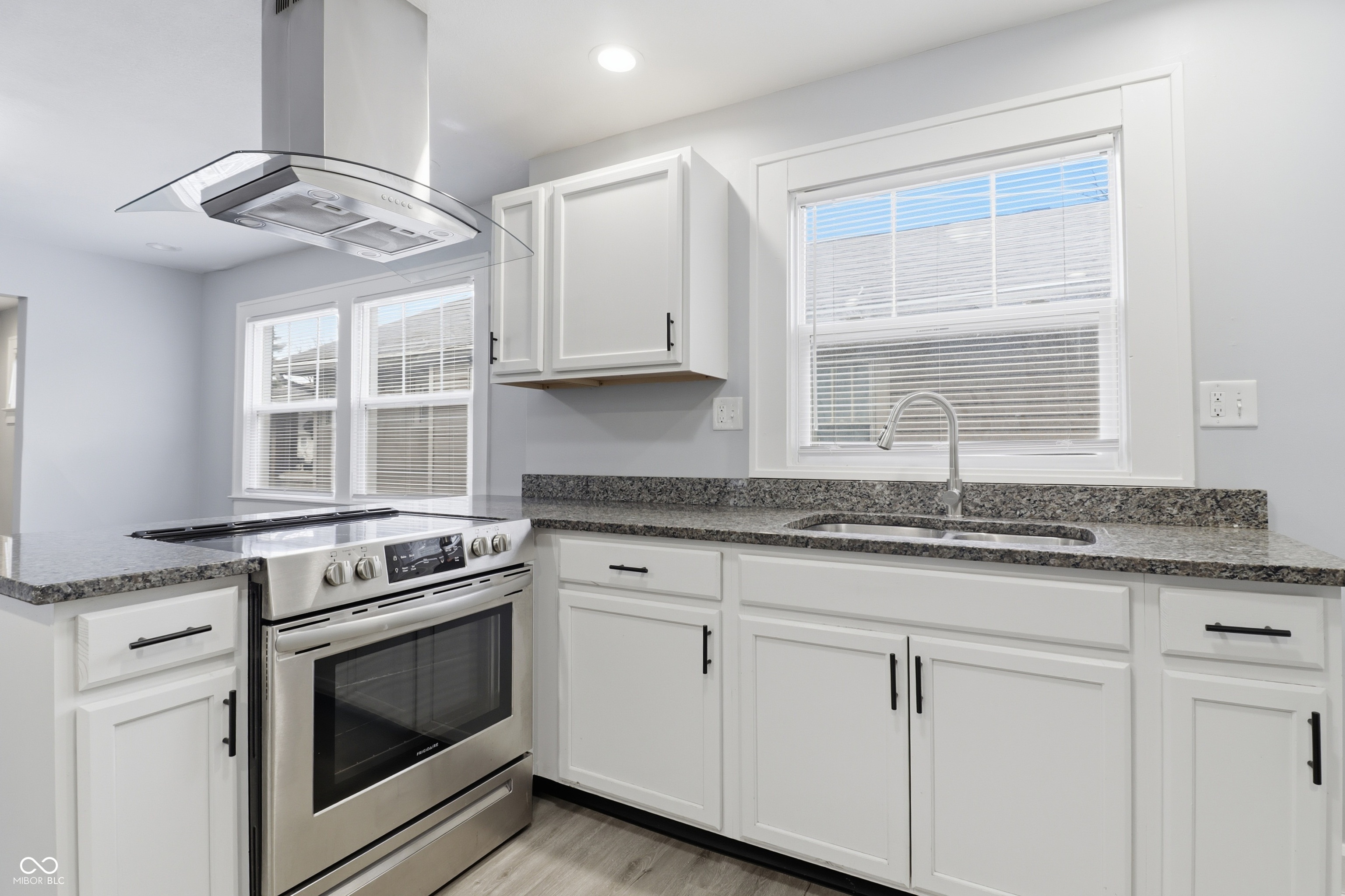 442 S Arlington Avenue