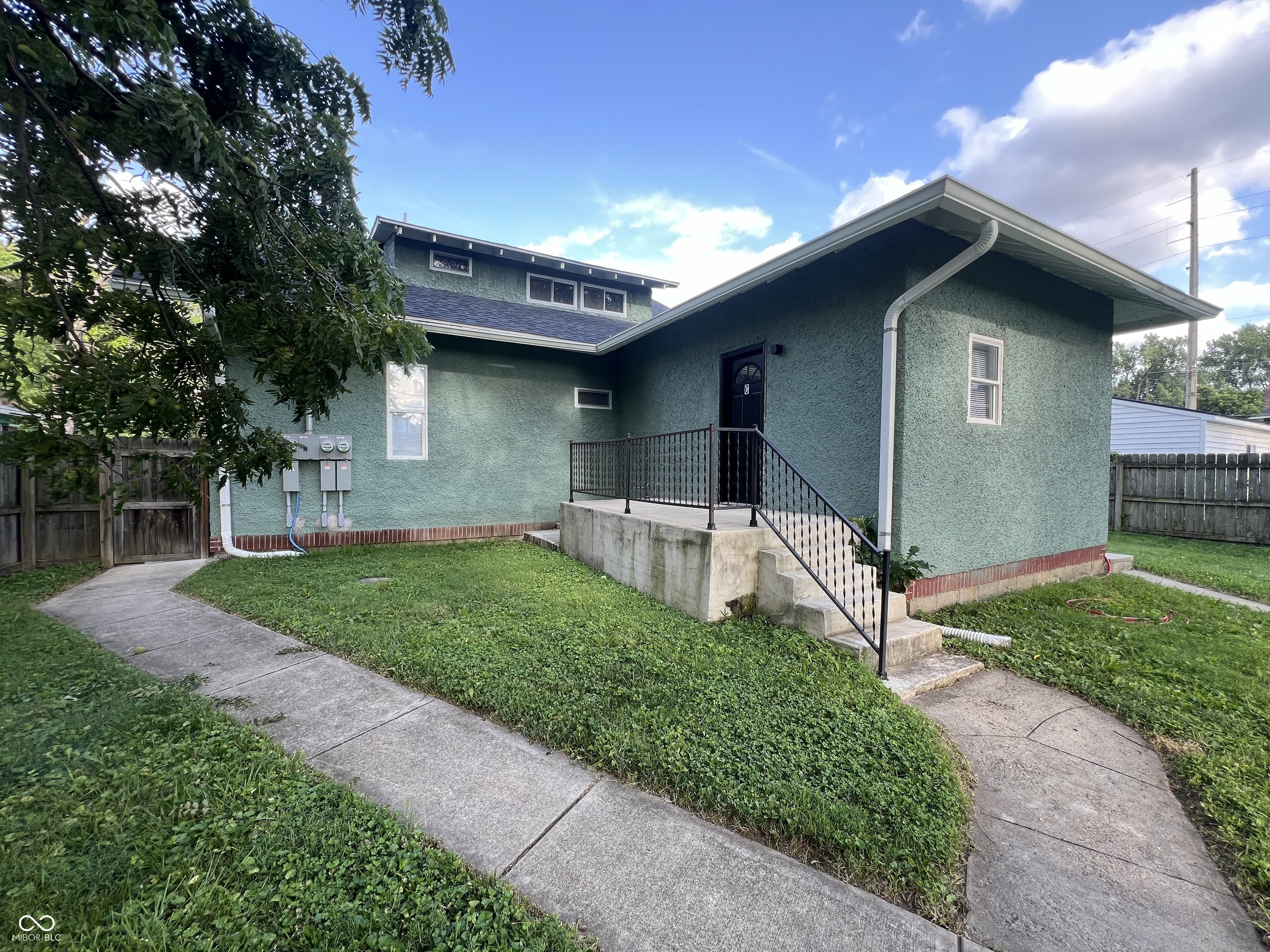 3408 Winthrop Avenue