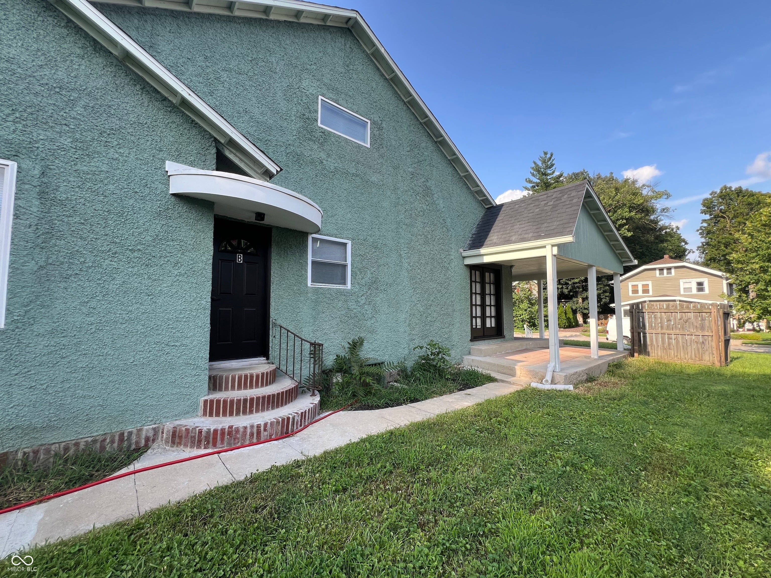 3408 Winthrop Avenue