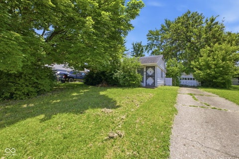 Photo of 8141 Patton Drive, Lawrence, IN 46226 (MLS # 22106263)