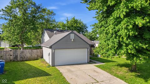 Photo of 4005 Harmony Lane, Indianapolis, IN 46221 (MLS # 22101733)