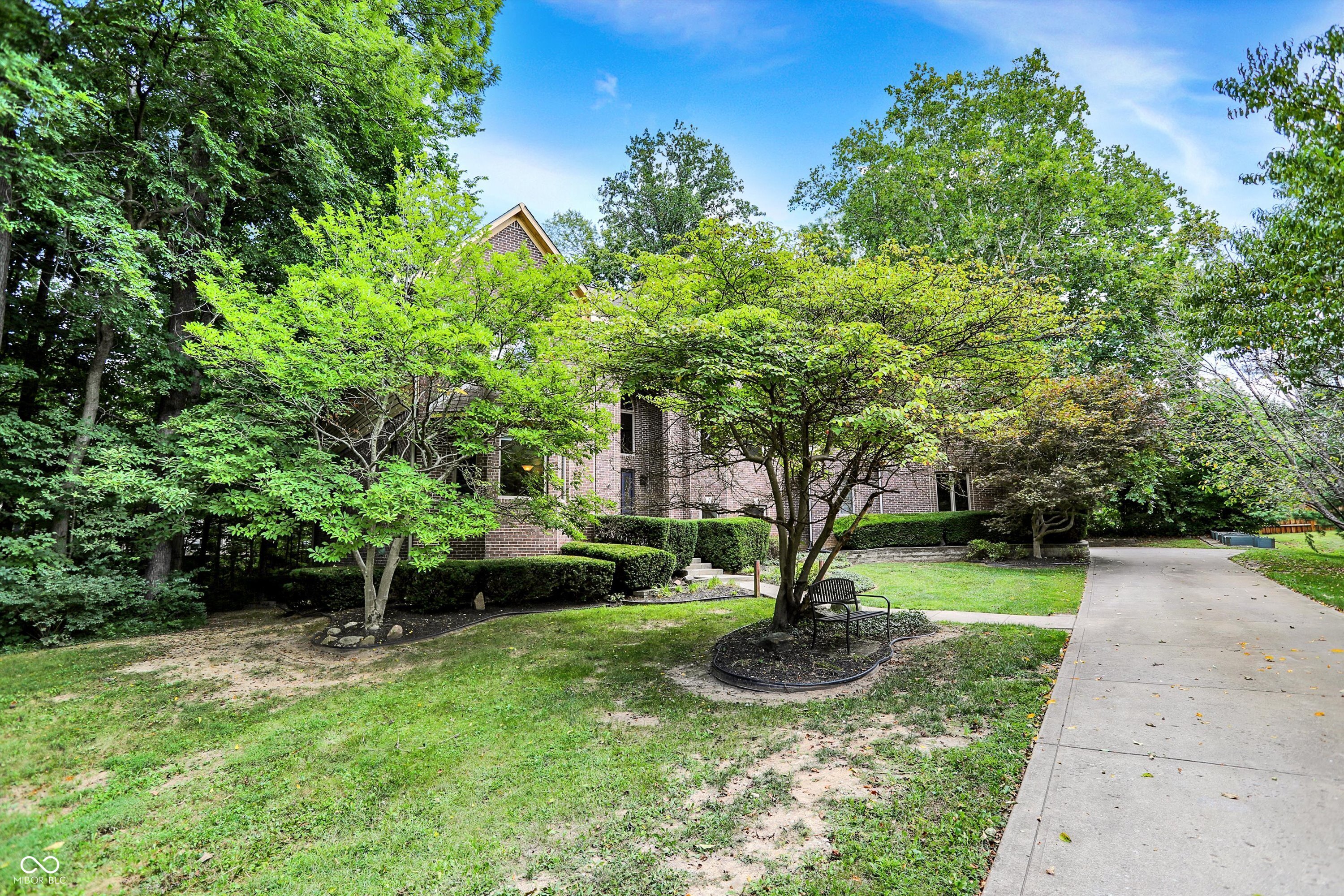 6012 Yellow Birch Court