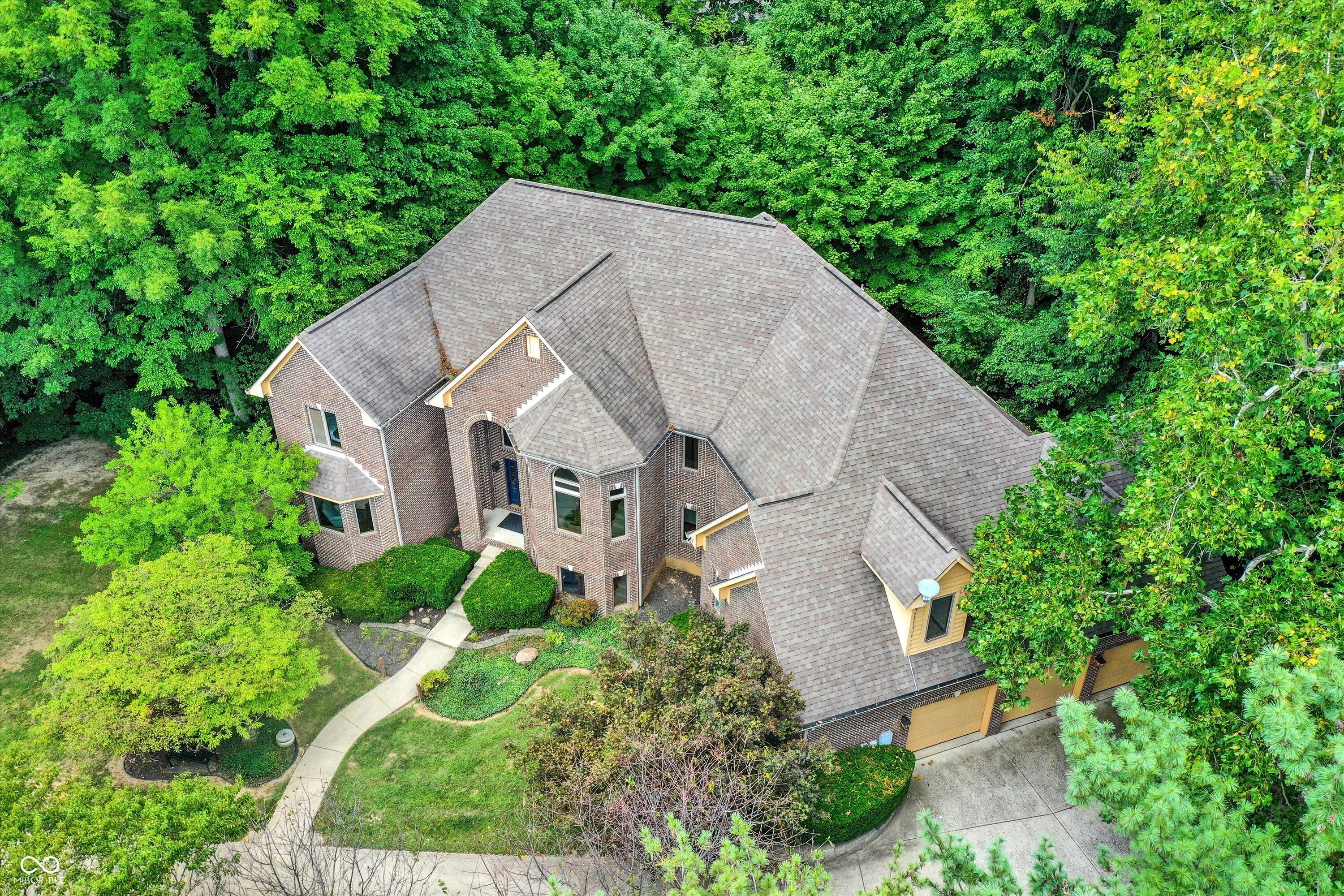 6012 Yellow Birch Court
