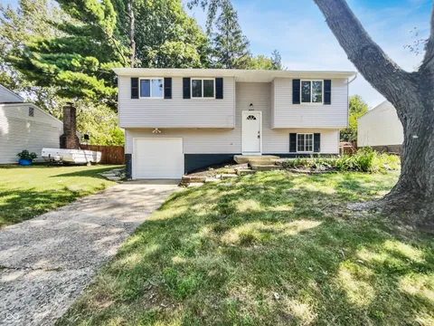2647 Sheffield Drive, Indianapolis, IN 46229 - MLS#: 22000382