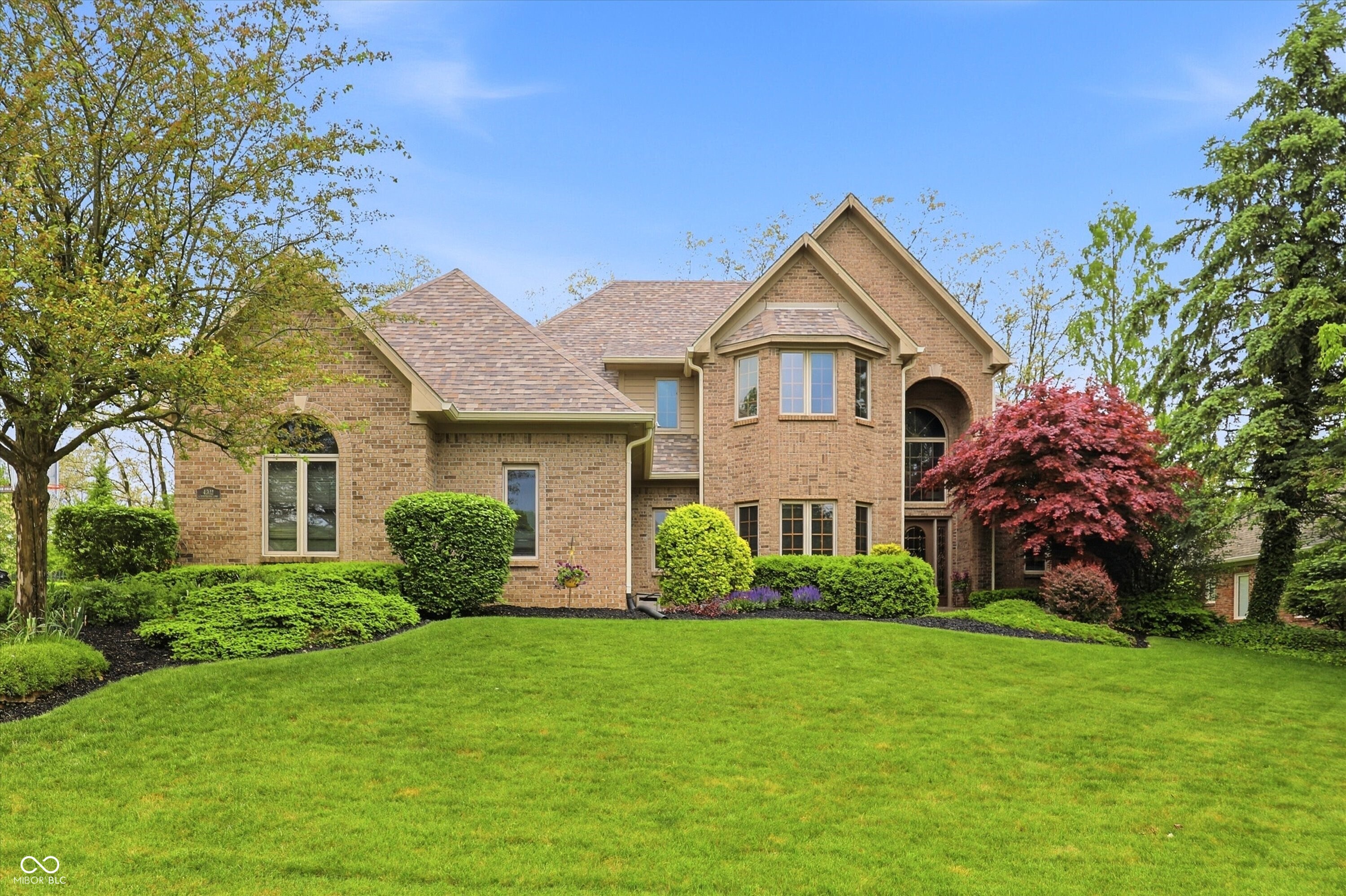 4302 W Woodbridge Lane