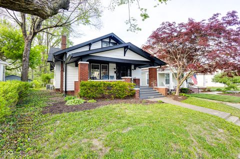 Photo of 410 Euclid Avenue, Greenwood, IN 46142 (MLS # 22082207)