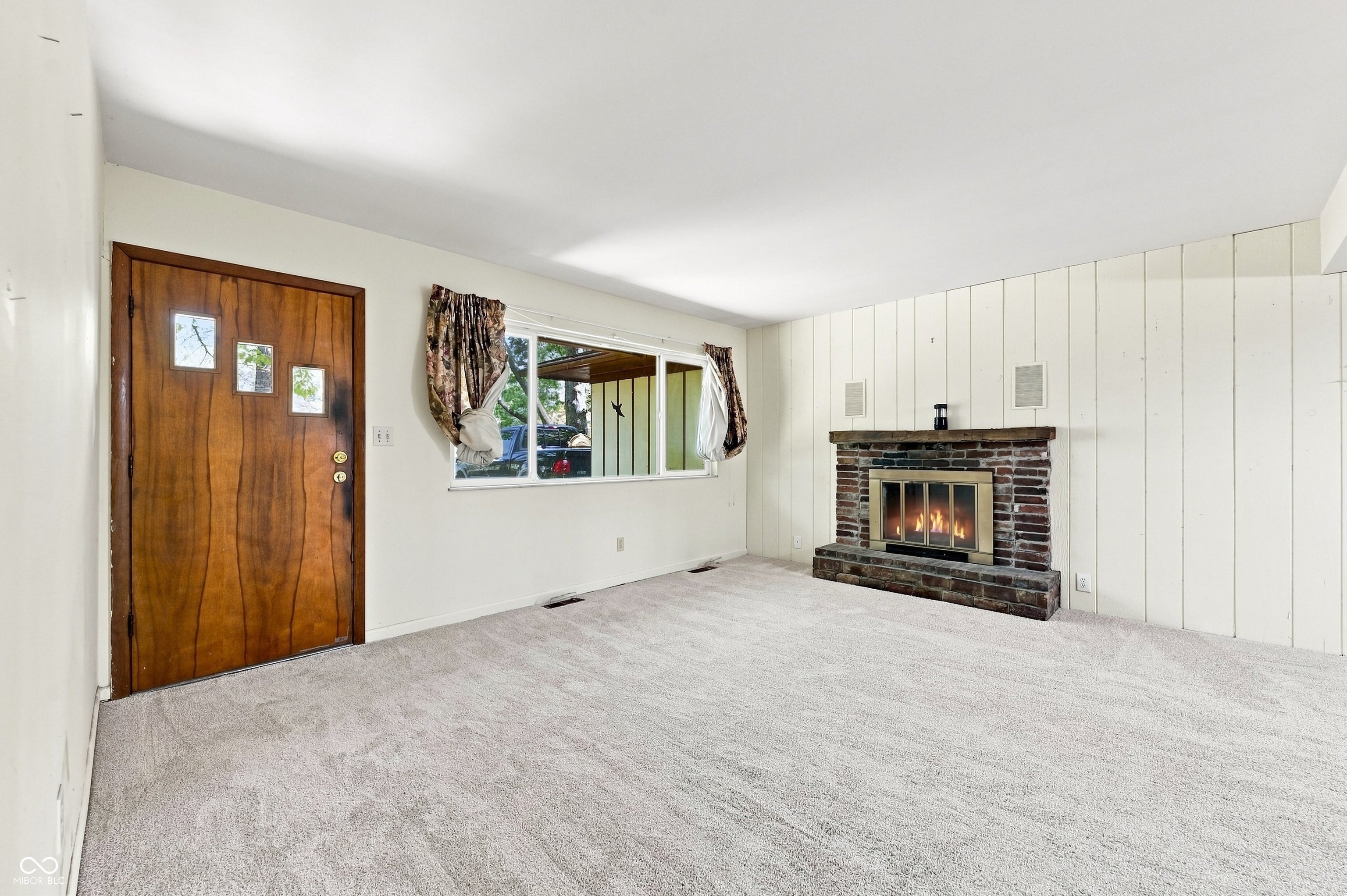 8429 W 84th Street