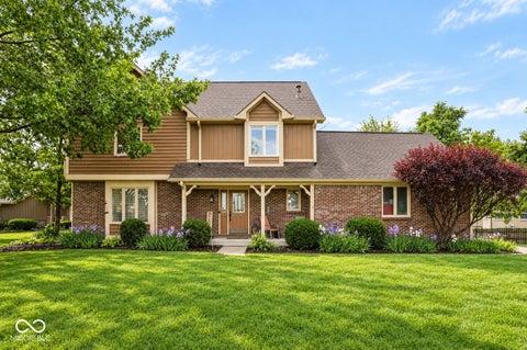 Photo of 11452 Geist Woods Drive, Indianapolis, IN 46236 (MLS # 22124977)