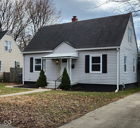 Photo of 323 W 43rd Street, Indianapolis, IN 46208 (MLS # 22085153)