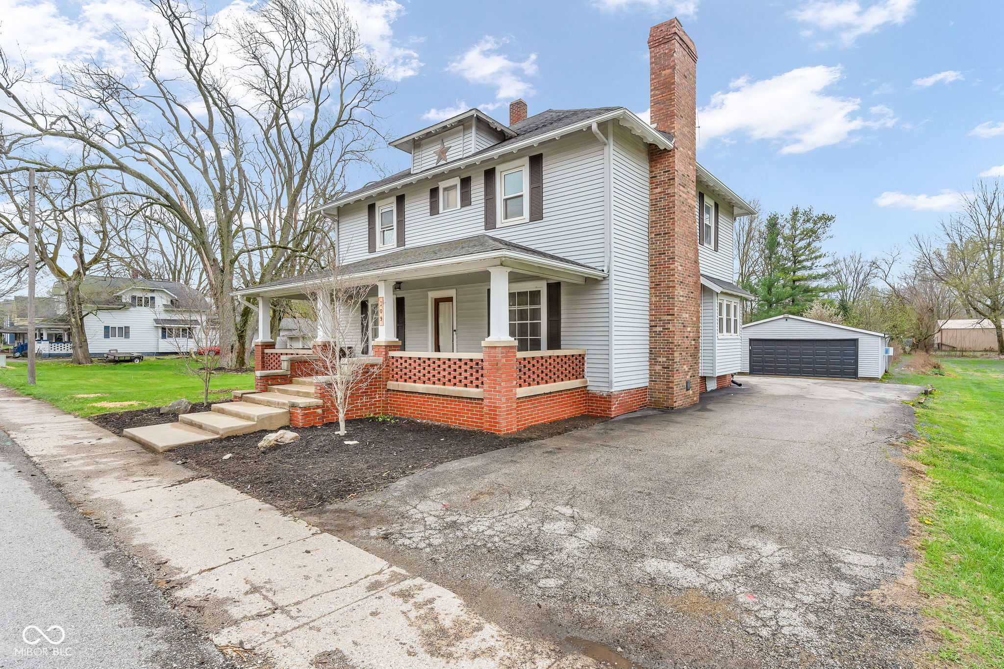 309 E Forest Home Street