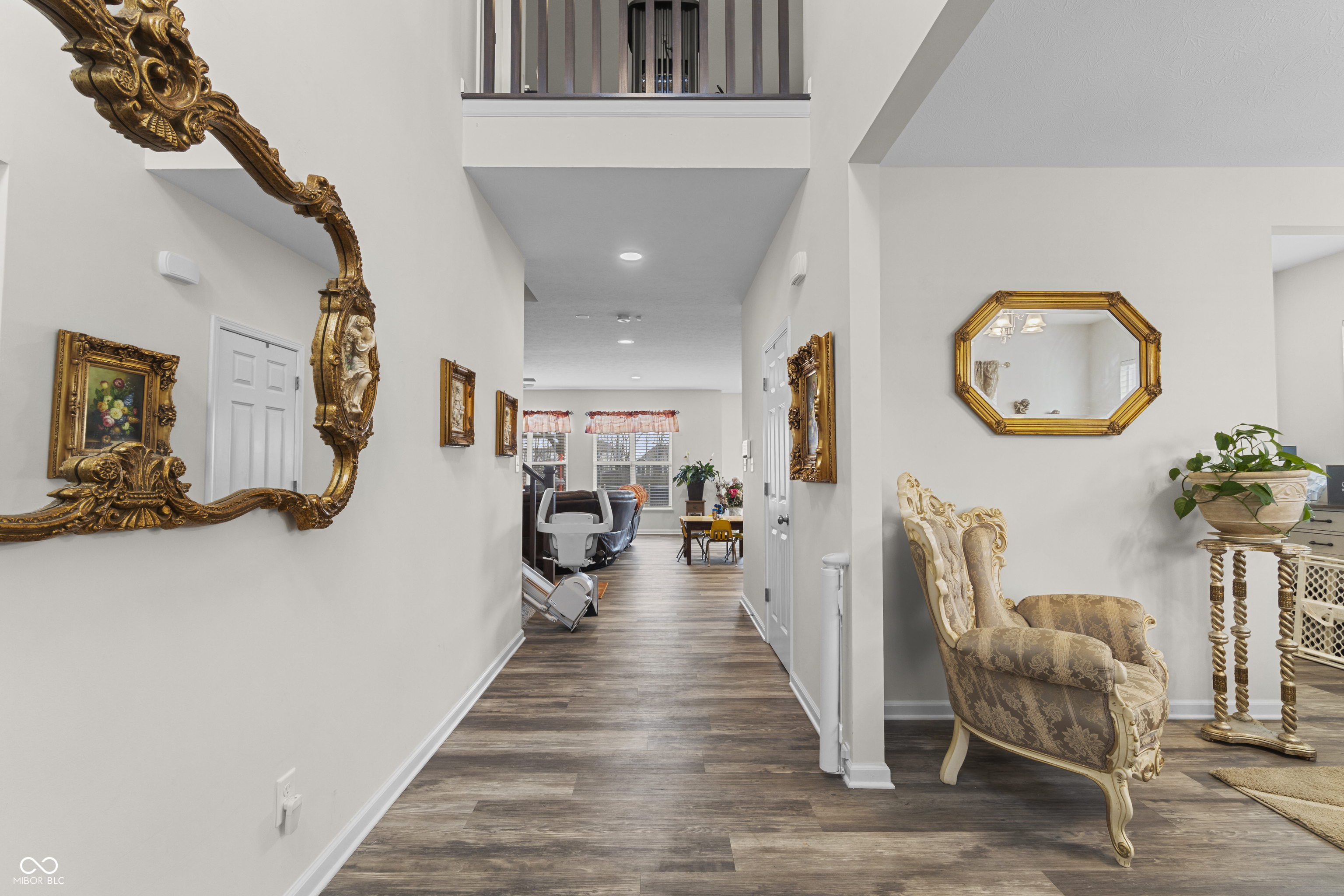 6905 Pine Vail Boulevard