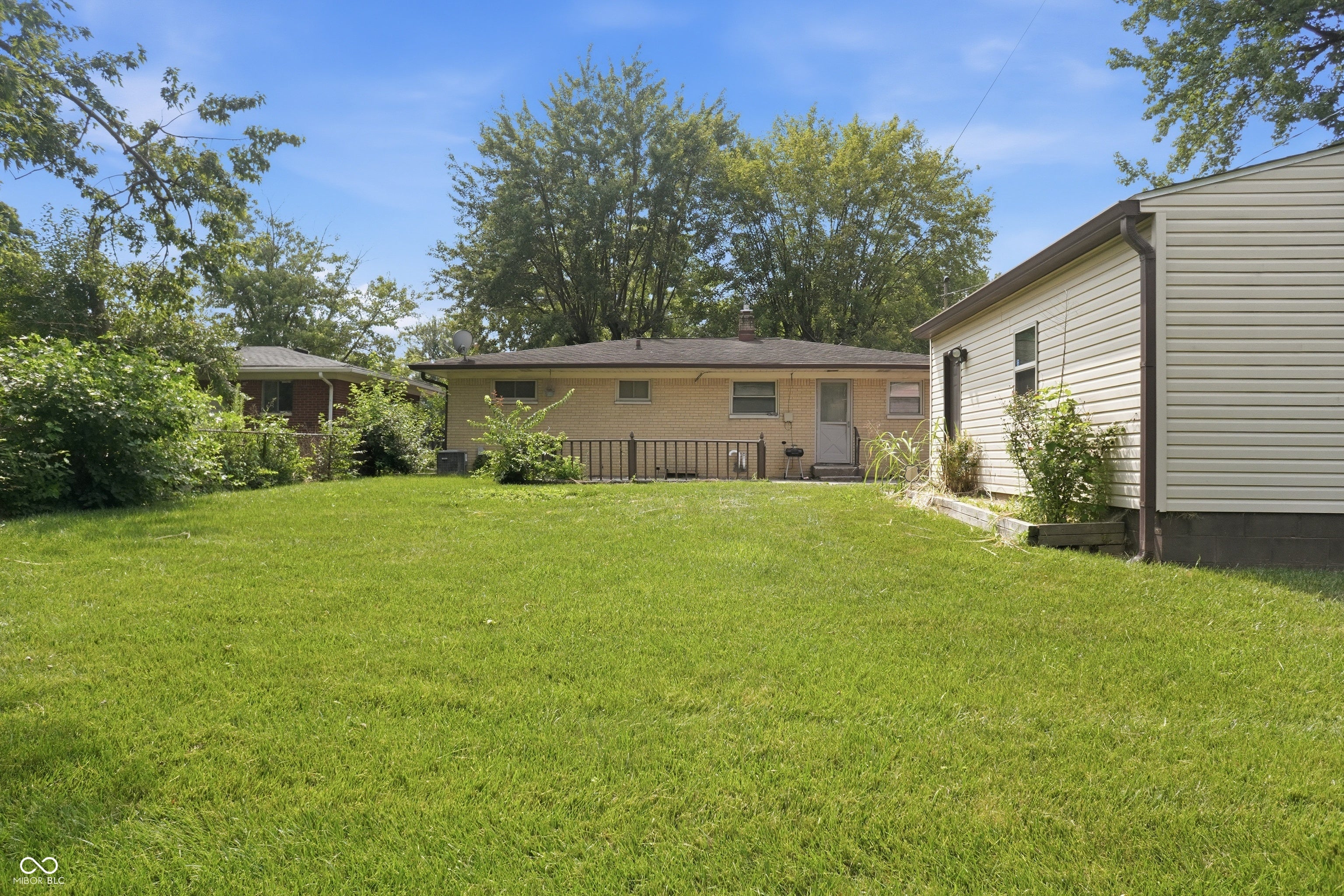 4333 Shady Lane