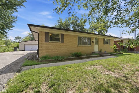 Photo of 4333 Shady Lane, Indianapolis, IN 46226 (MLS # 22117288)