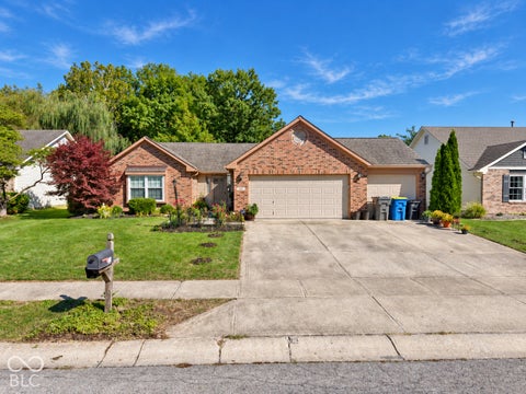 Photo of 431 Blue Spring Drive, Indianapolis, IN 46239 (MLS # 22130007)