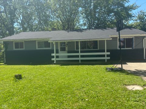 Photo of 7103 E 45th Street, Indianapolis, IN 46226 (MLS # 22101104)
