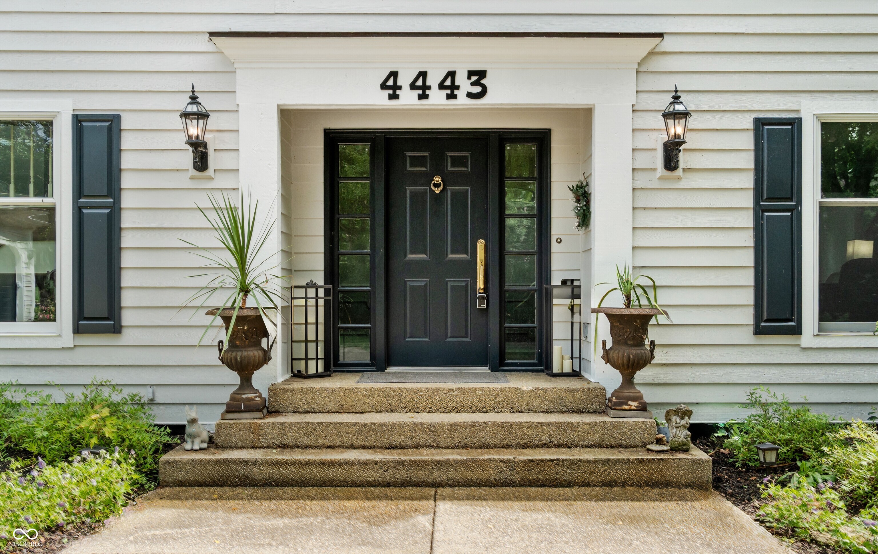 4443 Mallard Point
