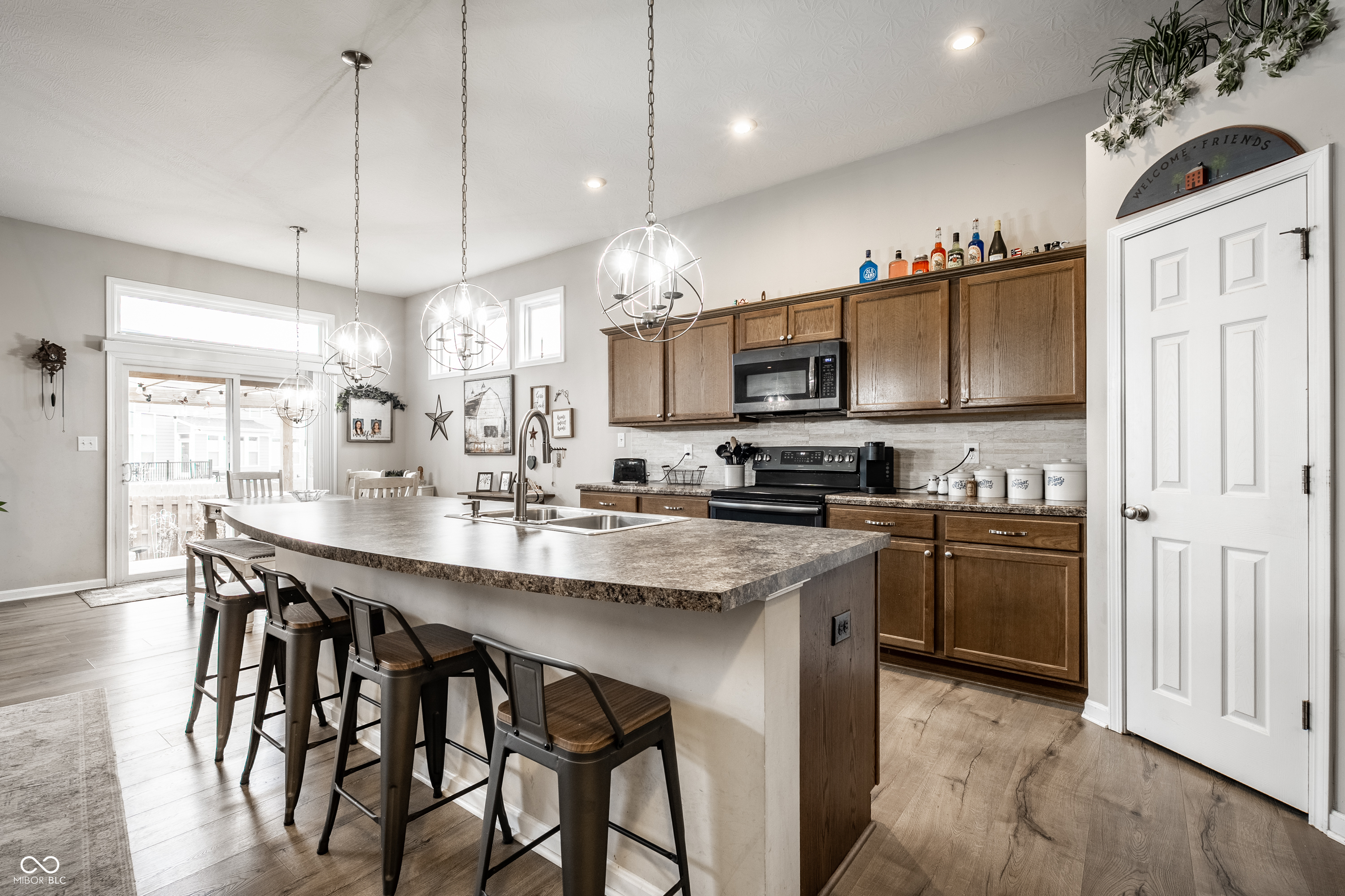 1400 W Springhurst Boulevard