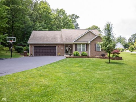 495 Persimmon Drive North Vernon IN 47265