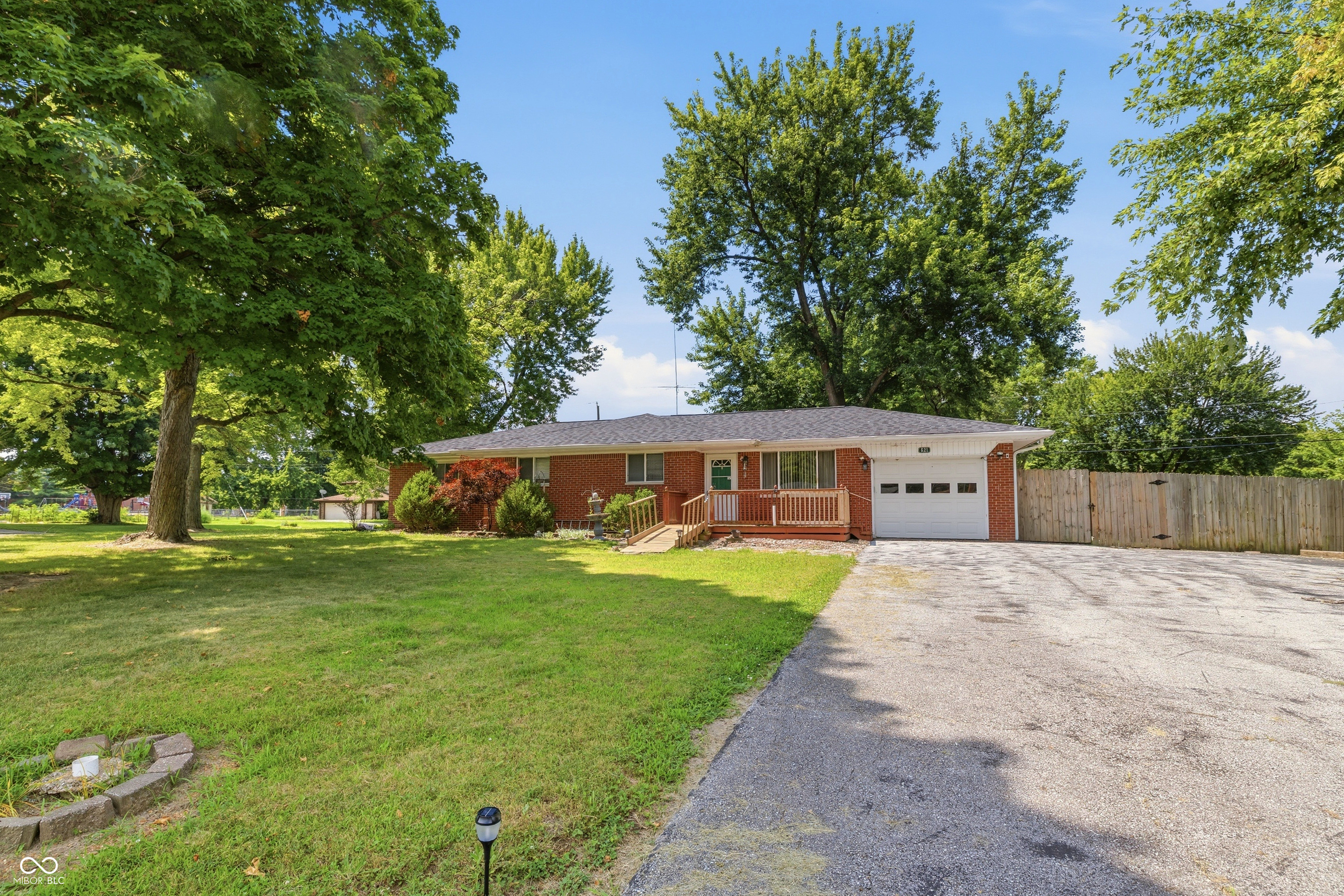 621 Fabyan Road