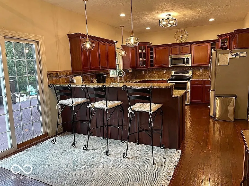 Fishers, Indiana 46040, United States, 4 Bedrooms Bedrooms, ,4 BathroomsBathrooms,Residential,Pending,239774