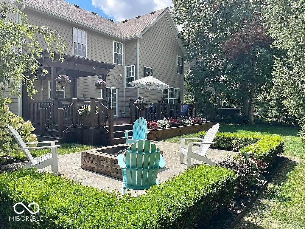 Fishers, Indiana 46040, United States, 4 Bedrooms Bedrooms, ,4 BathroomsBathrooms,Residential,Pending,239774