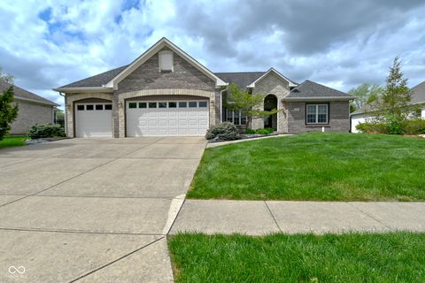 Photo of 6036 Simien Road, Indianapolis, IN 46237 (MLS # 22095299)