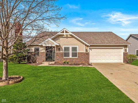 Photo of 6178 N Woodhaven Drive, McCordsville, IN 46055 (MLS # 22093138)