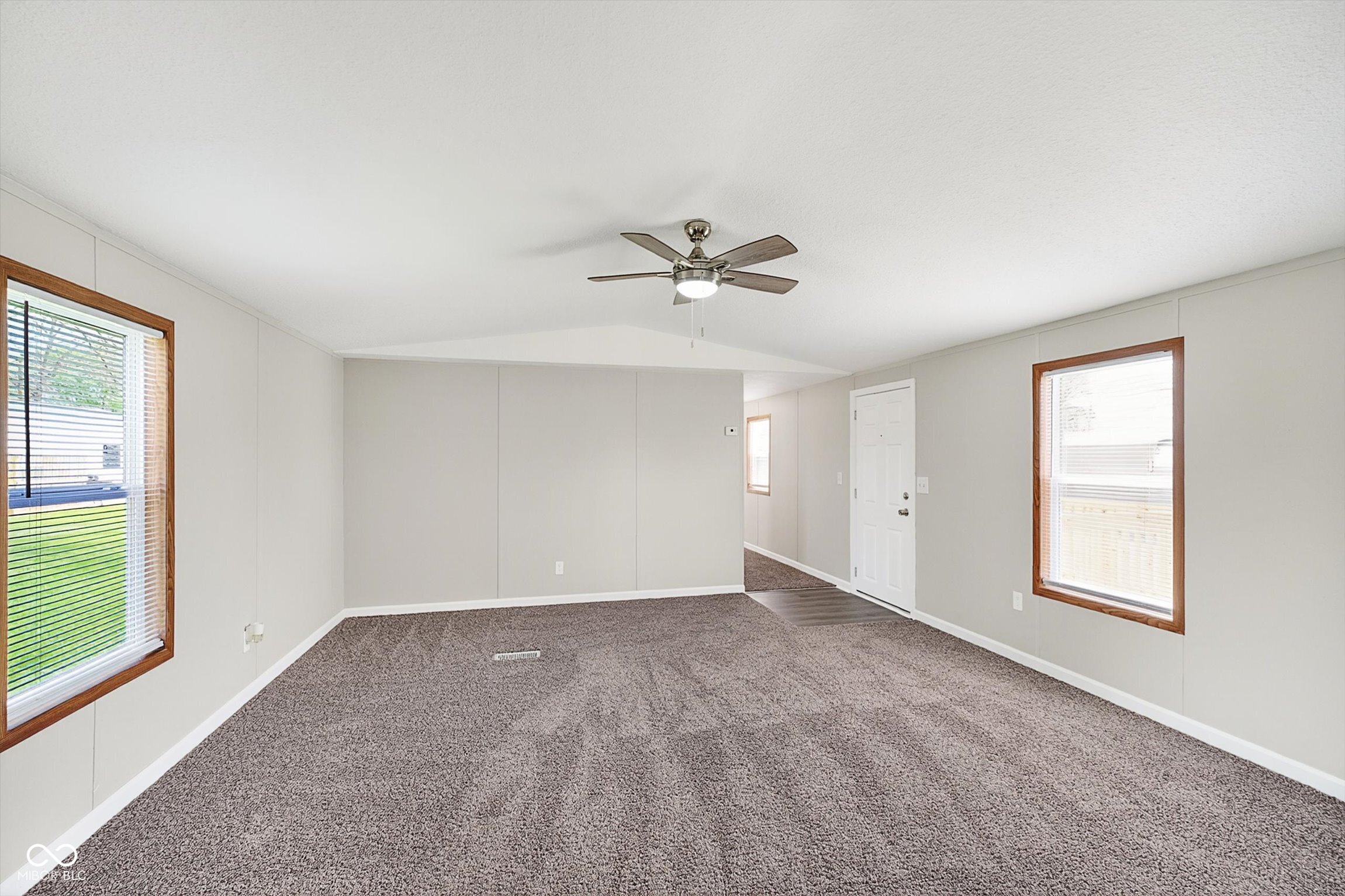 143 Echo Lake E Drive