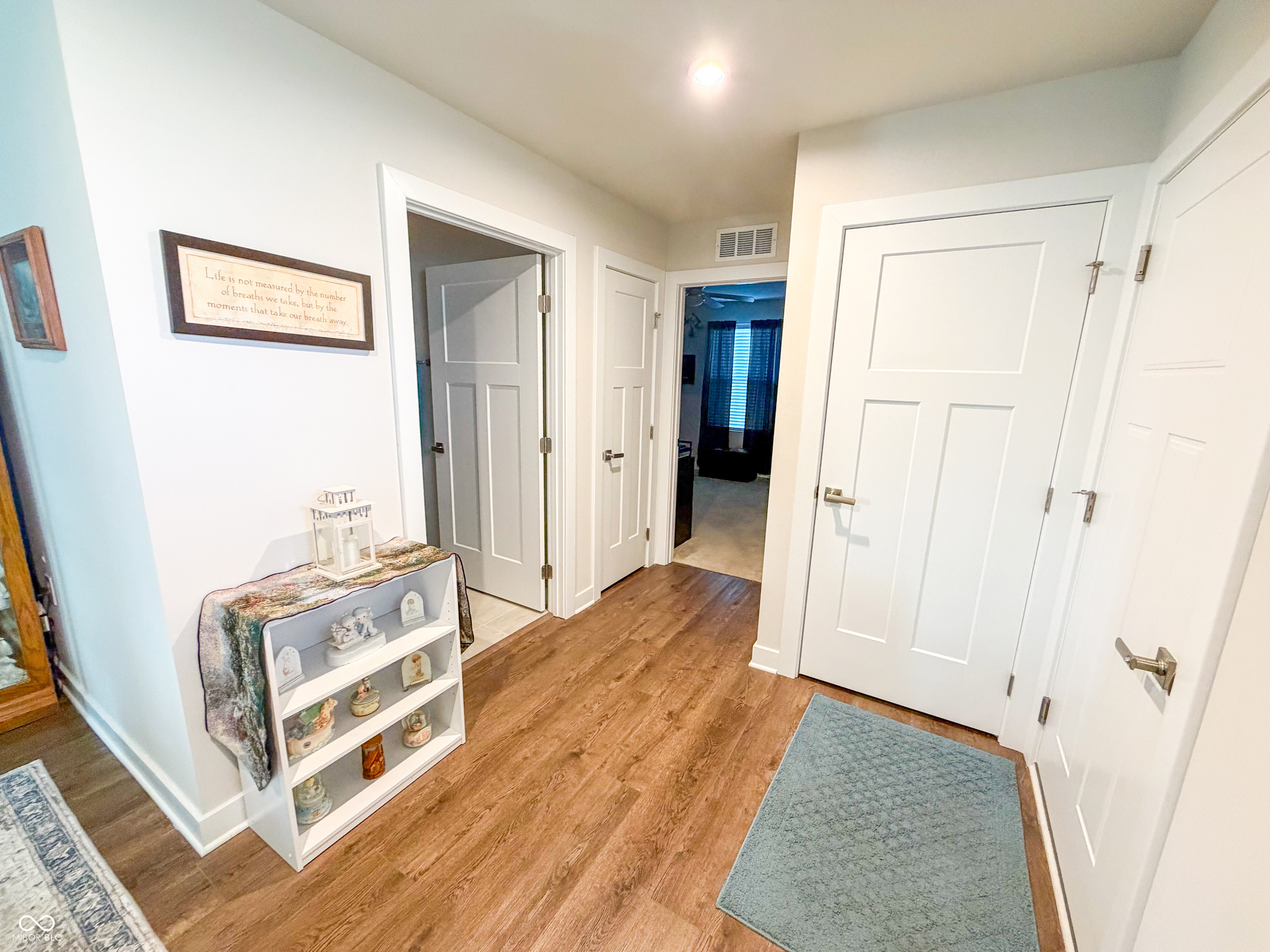 2724 Stonebridge Drive