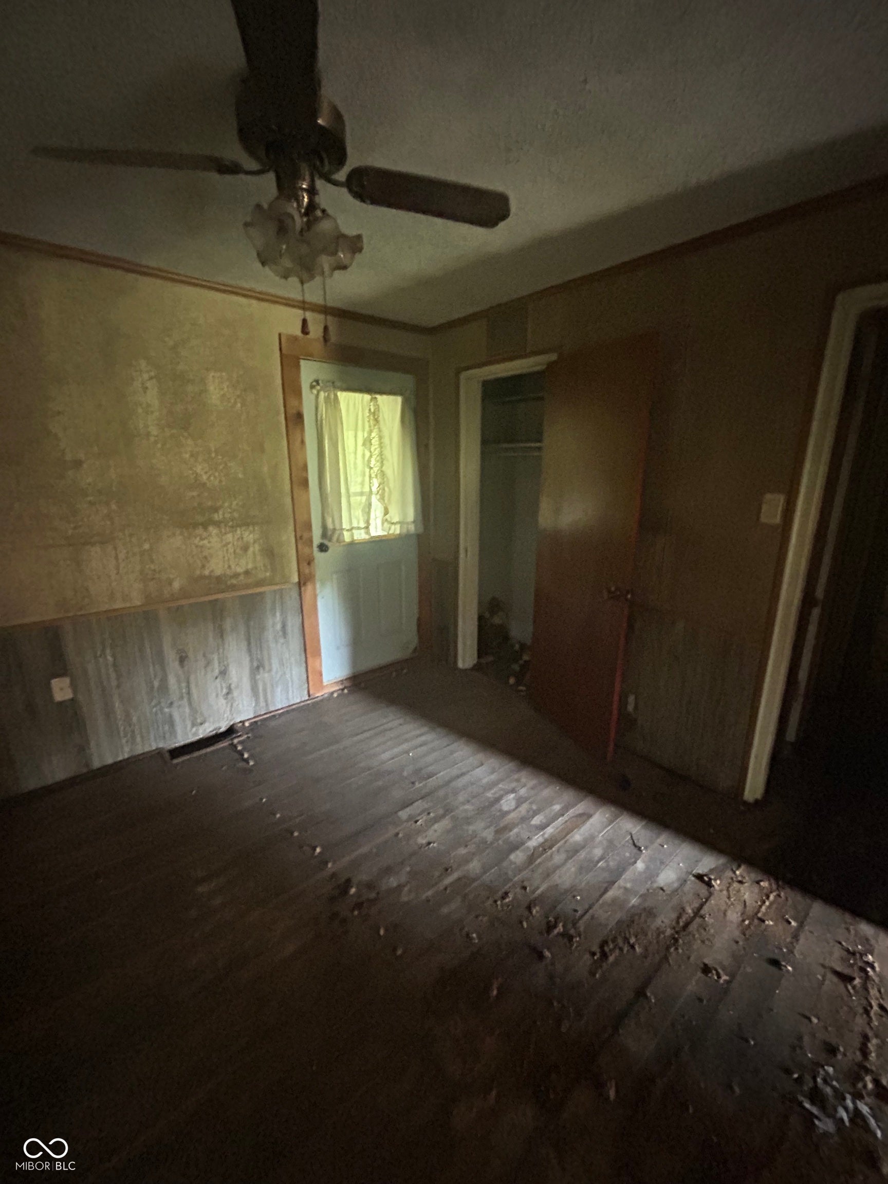 105 Heltonville Road W