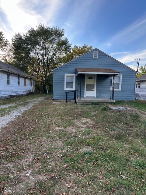 Photo of 1124 S Lockburn Street, Indianapolis, IN 46241 (MLS # 22070413)