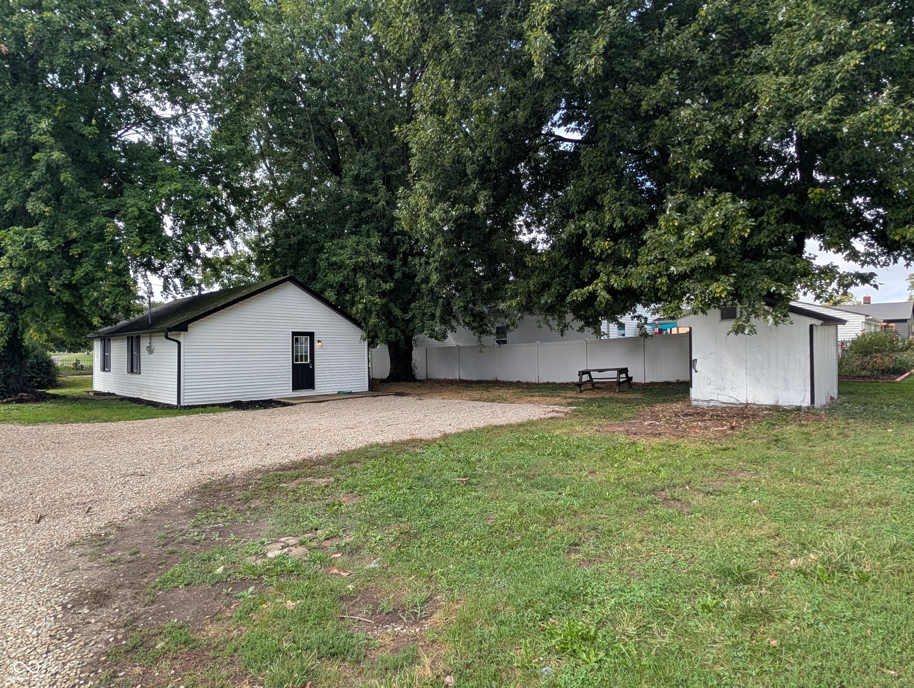 60 W Poston Road