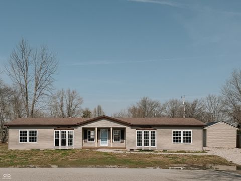 747 Patterson Road Columbus IN 47203