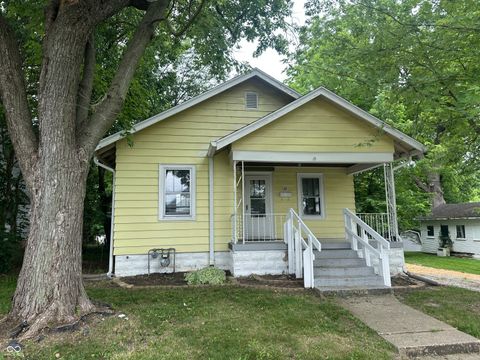 Photo of 28 Beveridge ST, Greencastle, IN 46135 (MLS # 22106827)