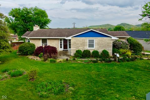 Photo of 116 Vallonia Road, Brownstown, IN 47220 (MLS # 22066853)