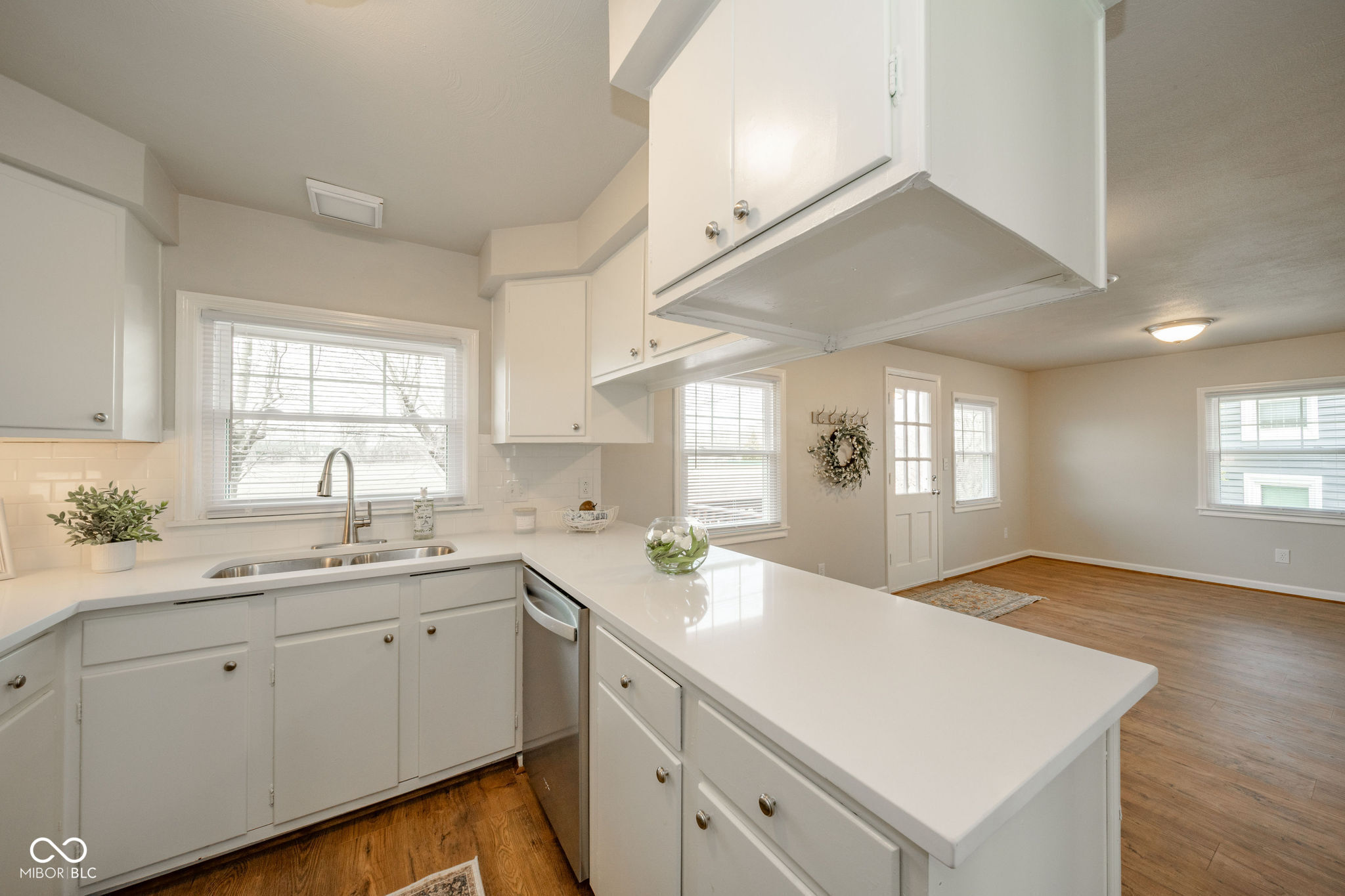 807 Bittersweet Lane