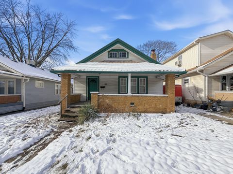 Photo of 626 N Emerson Avenue, Indianapolis, IN 46219 (MLS # 22076966)