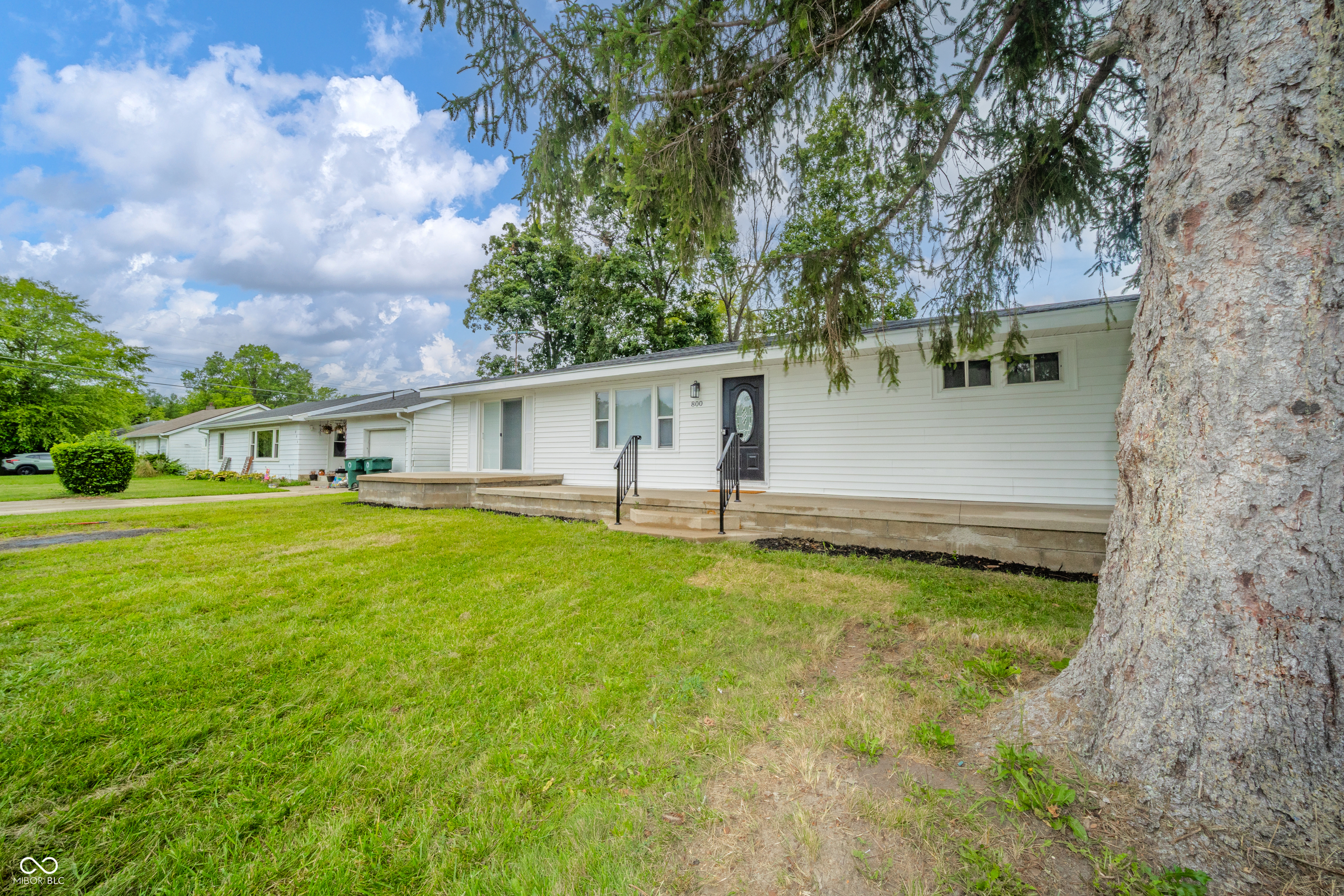 800 W Harvard Avenue