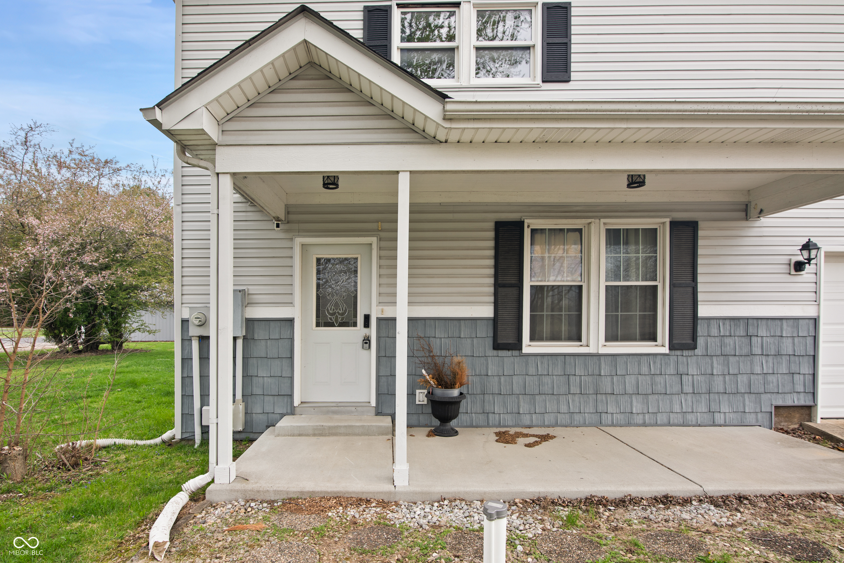 4124 E Us Highway 40