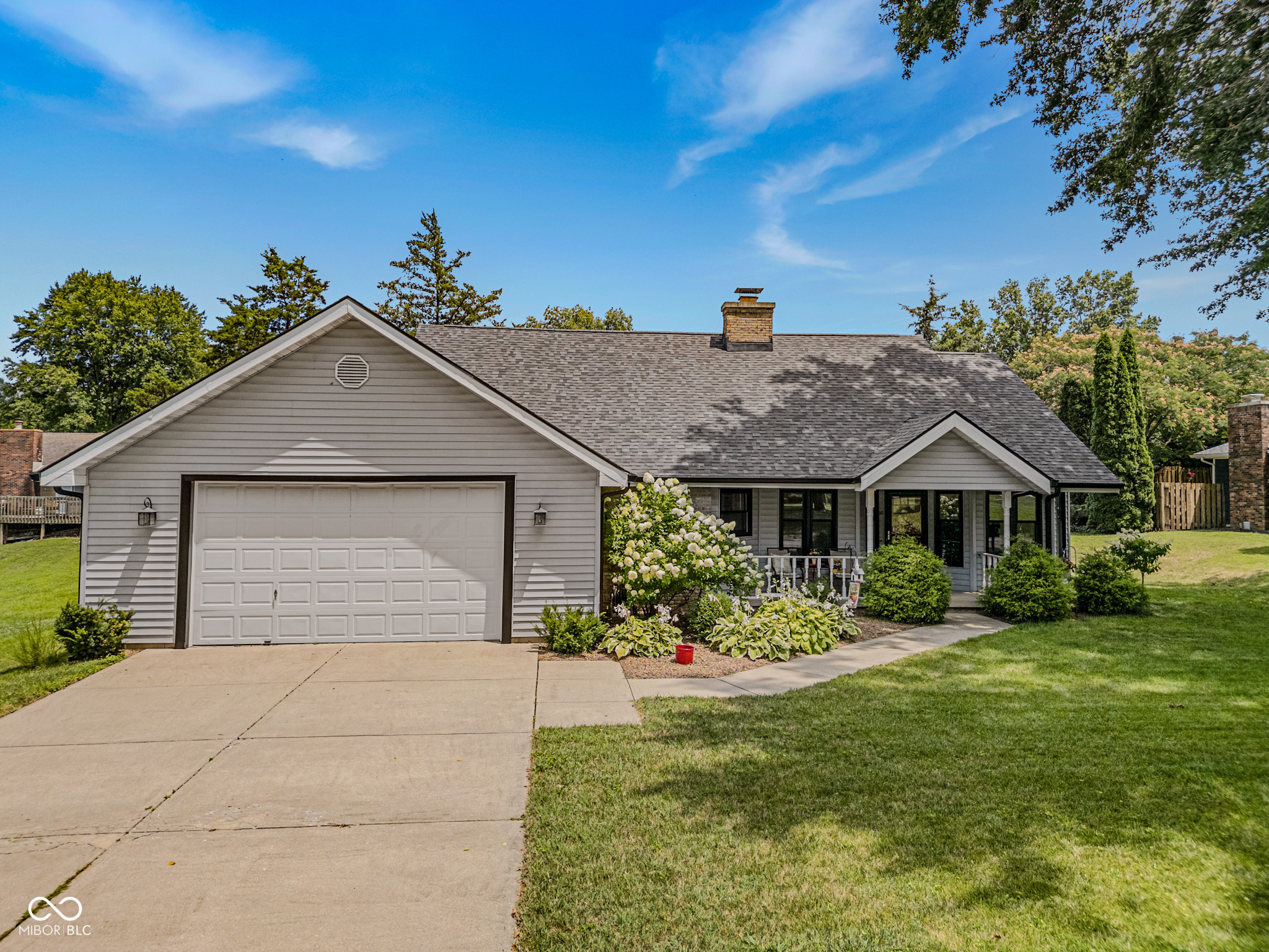 Photo 1 of 51 — 565 Luse Drive, Columbus, IN 47201