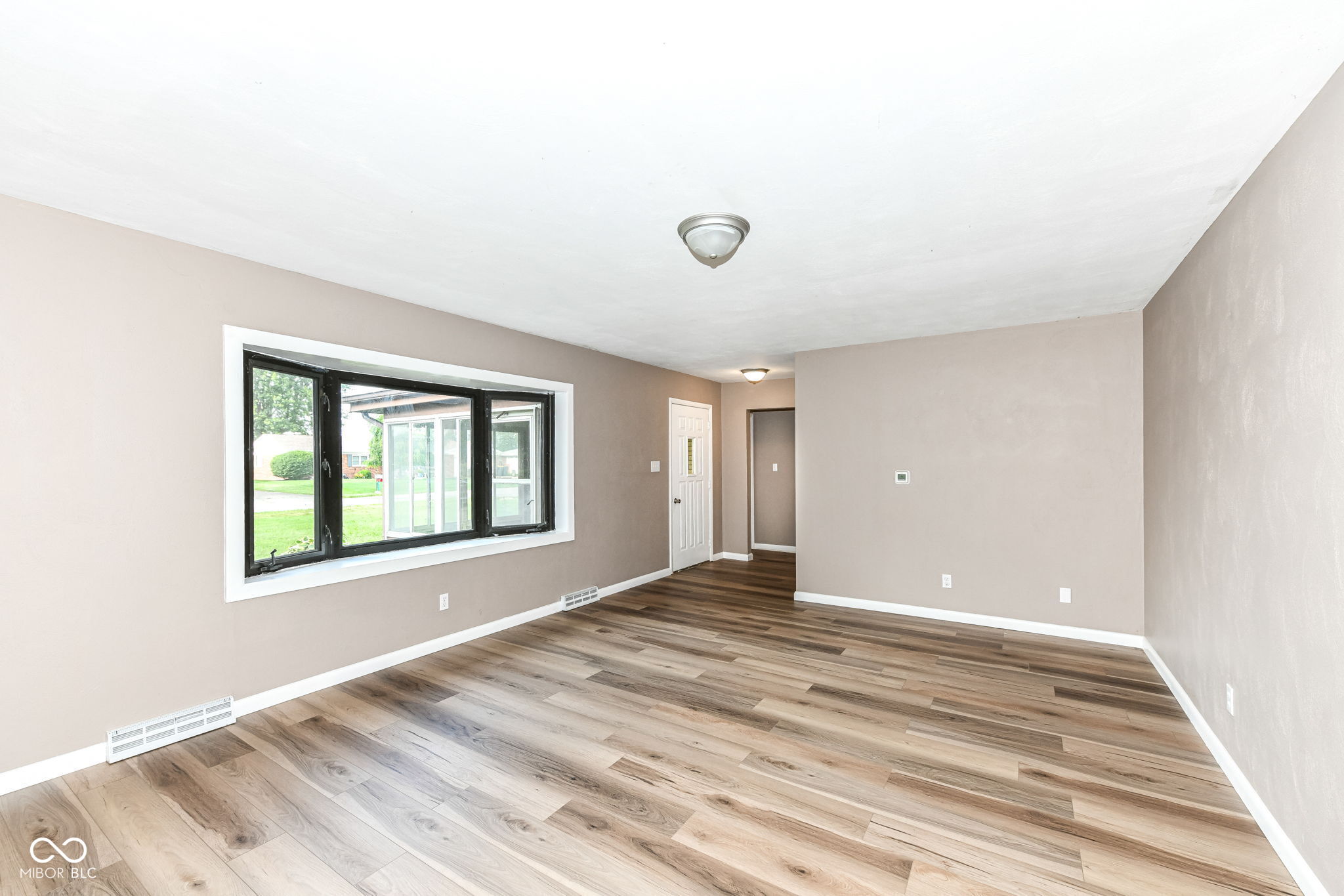 823 Rustic Road