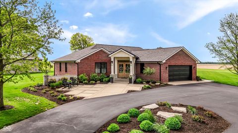 Photo of 4075 E State Road 44, Shelbyville, IN 46176 (MLS # 22098993)