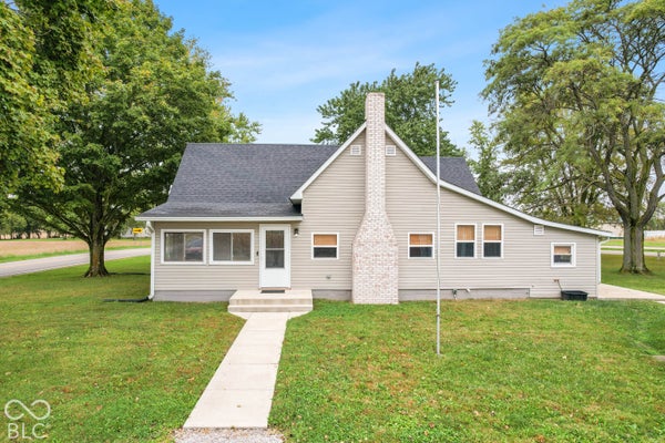 8821 N SUGAR CREEK AVE, COLFAX, IN 46035 - Image a8ea78074a2f451db47bc823e2c1e134/3322801353