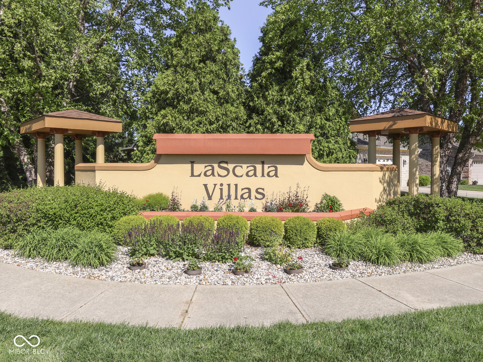 7746 Rosa Drive