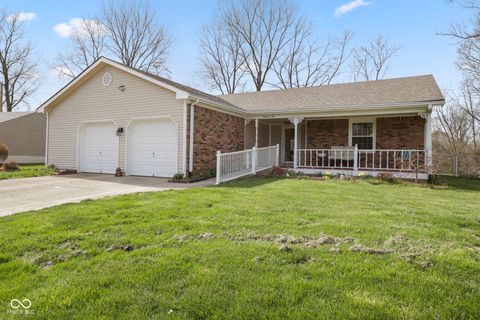Photo of 1310 Tommy Lee Court, Indianapolis, IN 46217 (MLS # 22090850)