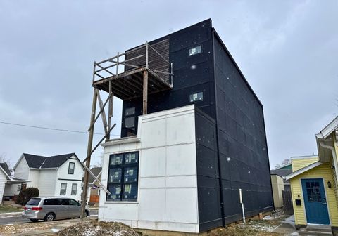 Photo of 1401 S Alabama Street, Indianapolis, IN 46225 (MLS # 22085583)